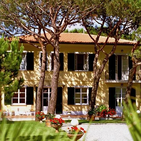 מרינה די מסה Hotel Villa Fiorisella מראה חיצוני תמונה