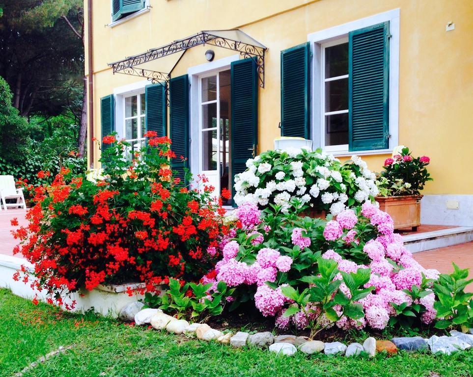 מרינה די מסה Hotel Villa Fiorisella מראה חיצוני תמונה