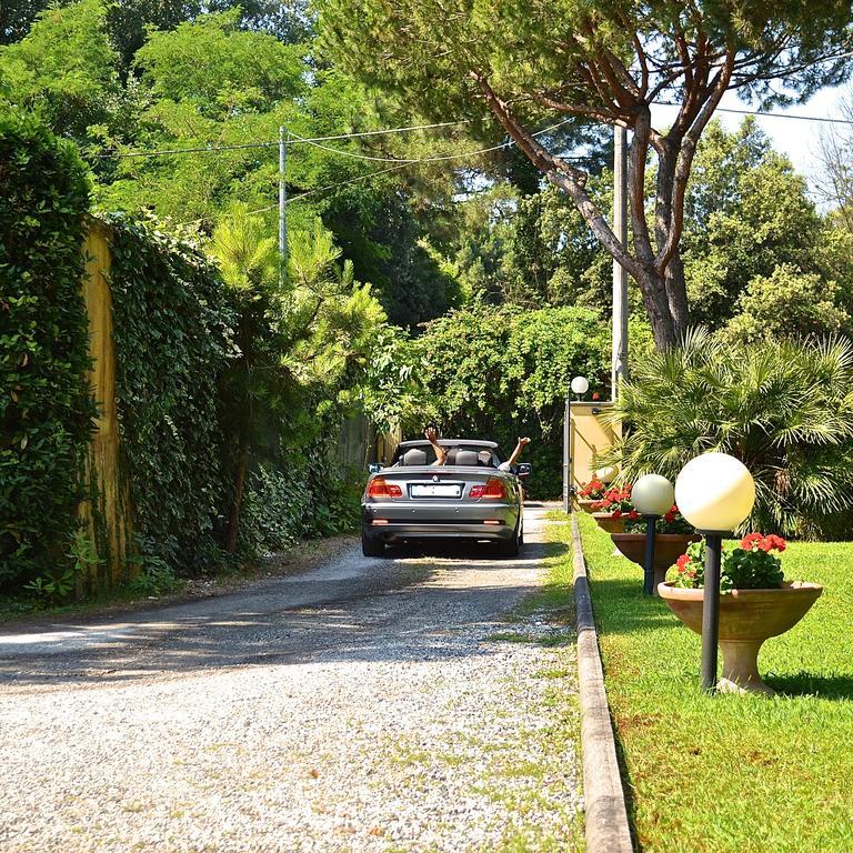 מרינה די מסה Hotel Villa Fiorisella מראה חיצוני תמונה