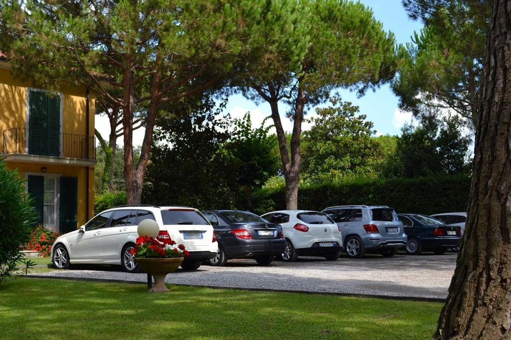 מרינה די מסה Hotel Villa Fiorisella מראה חיצוני תמונה