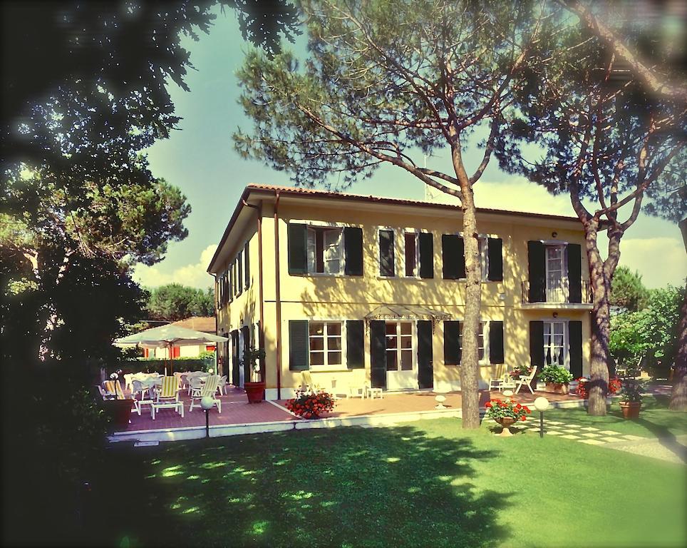 מרינה די מסה Hotel Villa Fiorisella מראה חיצוני תמונה