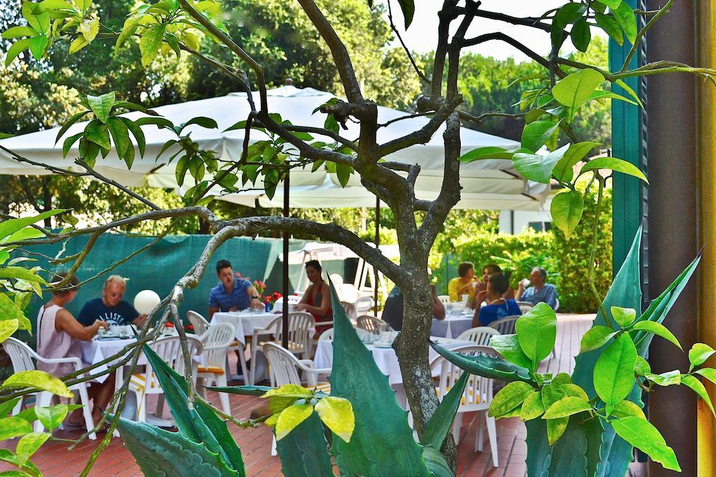 מרינה די מסה Hotel Villa Fiorisella מראה חיצוני תמונה