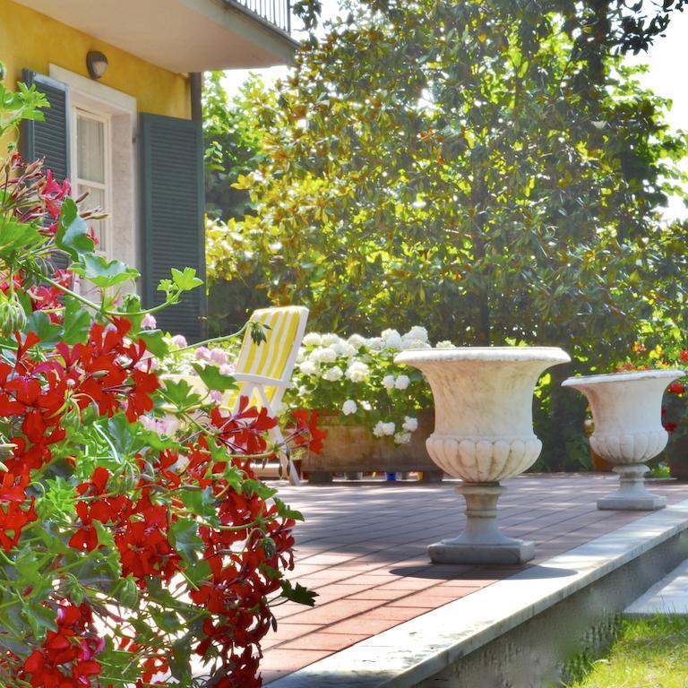 מרינה די מסה Hotel Villa Fiorisella מראה חיצוני תמונה