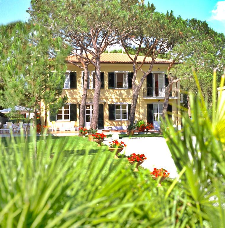 מרינה די מסה Hotel Villa Fiorisella מראה חיצוני תמונה